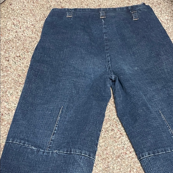 Vintage 90s high rise wide leg Denim Jeans with Canadian Flag Patch- soo cool - Picture 9 of 9